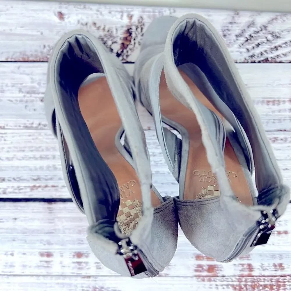 Vince Camuto Fia Suede Heels in Dust Storm w/ Box size 10